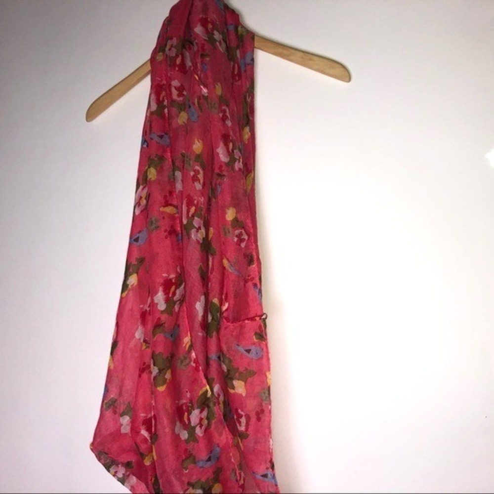 Charlotte‎ Russe Pink Fairy Garden Rosie Infinity Scarf Floral